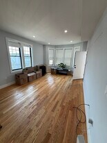 8 Ford St, Unit 3 in Boston, MA - Building Photo