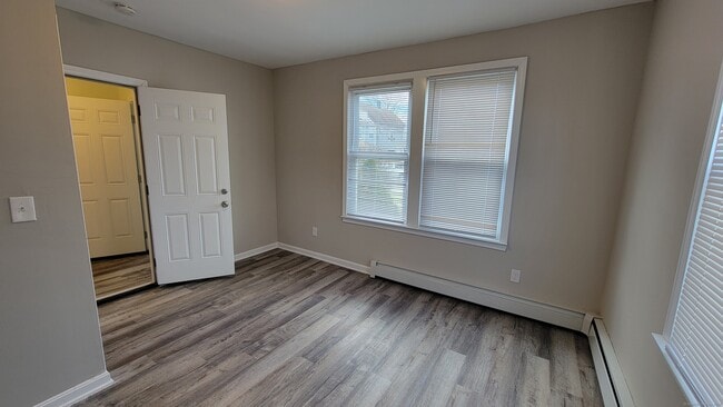 296 Bradley St in Bridgeport, CT - Building Photo - Building Photo