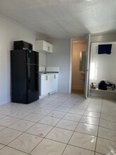 3131 W 16th Ave in Hialeah, FL - Building Photo - Building Photo