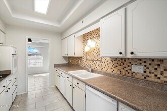 4530 E Emelita Ave in Mesa, AZ - Building Photo - Building Photo