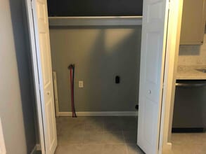 527 Charles St in Throop, PA - Building Photo - Building Photo