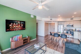 9600 W Georgia Ave, Unit SI ID1374248P in Glendale, AZ - Foto de edificio - Building Photo