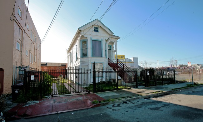 873 29th St in Oakland, CA - Foto de edificio - Building Photo