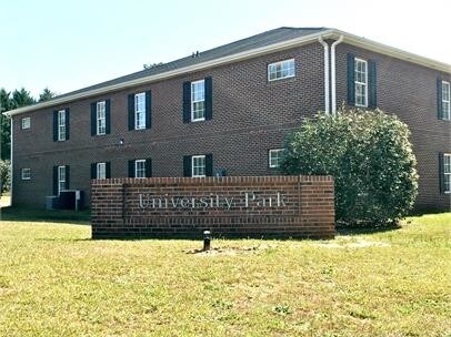 44 Fantasy Ln-Unit -D in Lillington, NC - Building Photo