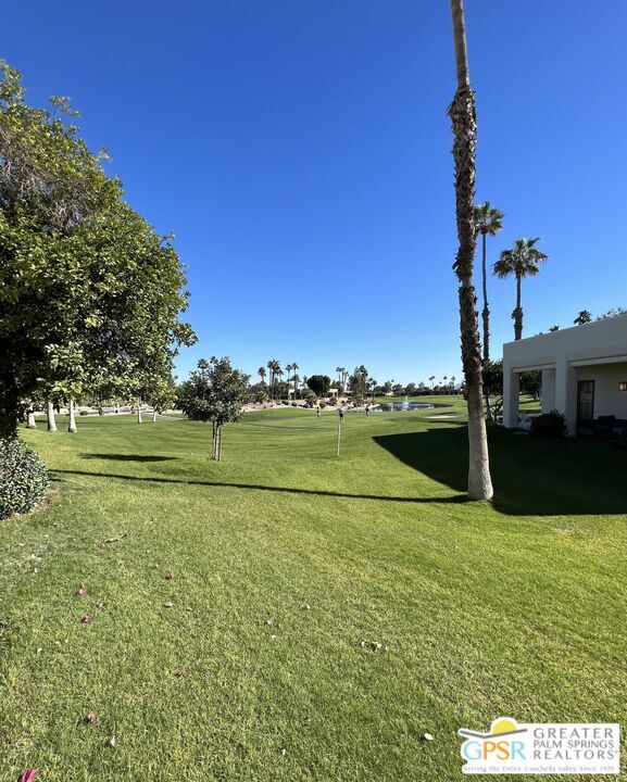 67112 W Chimayo Dr in Cathedral City, CA - Foto de edificio - Building Photo