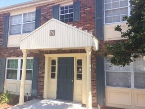 1920 E Edgewood Dr-Unit -N12 in Lakeland, FL - Building Photo - Building Photo