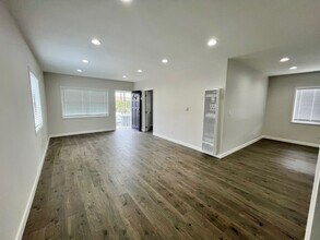 15332-15332 Freeman Ave in Lawndale, CA - Building Photo - Building Photo