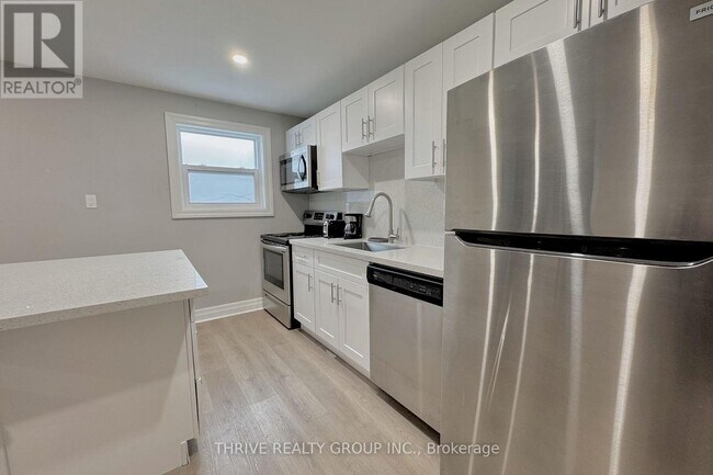 100 King Edward Ave in London, ON - Building Photo - Building Photo