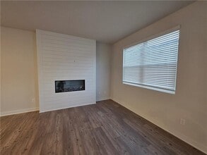 1712 Harper Lily Ln in Lawrenceville, GA - Building Photo - Building Photo