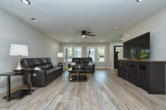 146 N Trigg Ave in Gallatin, TN - Building Photo - Building Photo