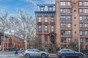 91 Lafayette Ave in Brooklyn, NY - Building Photo