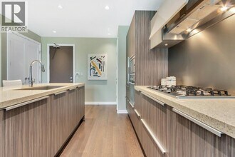 1618 Columbia St in Vancouver, BC - Building Photo - Building Photo