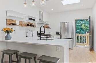 43 Wordsworth St in Boston, MA - Building Photo - Building Photo