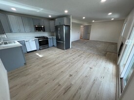 2251 Mendocino Blvd in San Diego, CA - Building Photo