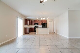 11184 Leland Groves Dr in Riverview, FL - Building Photo - Building Photo