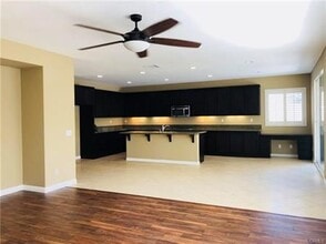 7093 Barwick Ct, Unit 52 in Corona, CA - Foto de edificio - Building Photo