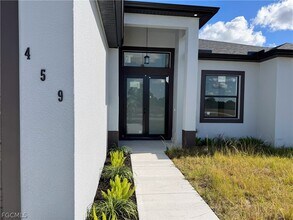 459 Lockport Ave S in Lehigh Acres, FL - Building Photo - Building Photo