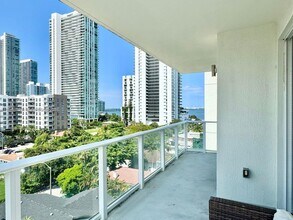 321 NE 26th St in Miami, FL - Building Photo - Building Photo