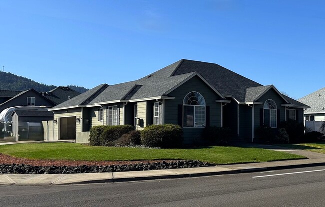 property at 1521 NW Harvey Ave