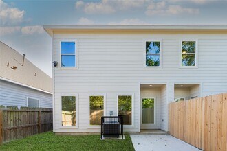 8218 Lawler St in Houston, TX - Building Photo - Building Photo