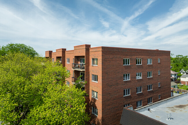 820 Graceland Ave in Des Plaines, IL - Building Photo - Building Photo