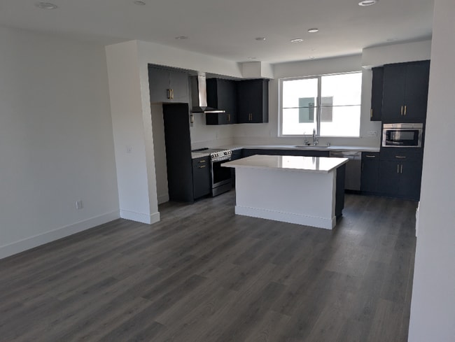 259 Montague Expy in Milpitas, CA - Building Photo - Building Photo