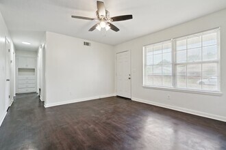1000 Moraine Ave in Midwest City, OK - Building Photo - Building Photo