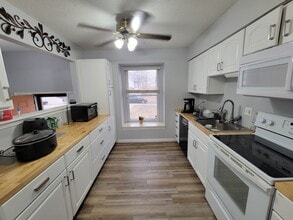 7806 Eby St in Overland Park, KS - Building Photo - Building Photo