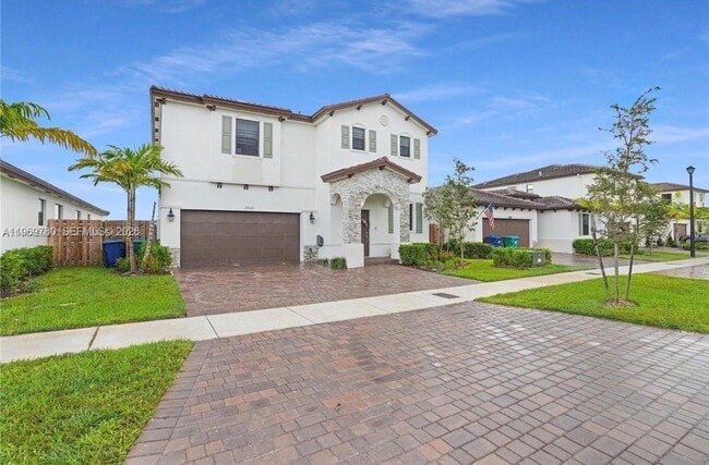 10321 SW 232nd St in Cutler Bay, FL - Building Photo - Building Photo