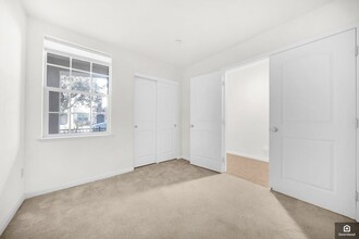 584 De Guigne Dr in Sunnyvale, CA - Building Photo - Building Photo