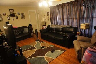 4321 Boren Ave in Wichita Falls, TX - Building Photo - Building Photo