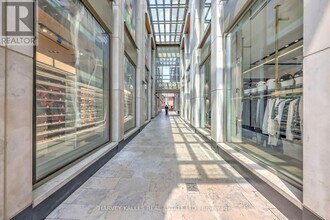 80-580 Yorkville Ave in Toronto, ON - Building Photo - Building Photo