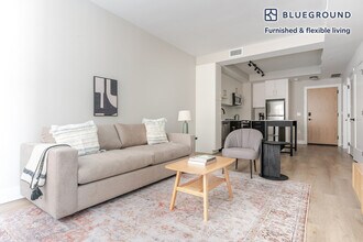 4924 St Elmo Ave in Bethesda, MD - Building Photo - Building Photo