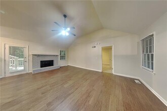 1104 Canterbury Ln in Woodstock, GA - Building Photo - Building Photo