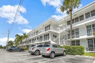 2727 Yacht Club Blvd in Fort Lauderdale, FL - Building Photo - Building Photo