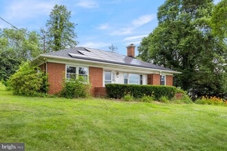 340 Mary Ave in Westminster, MD - Foto de edificio - Building Photo