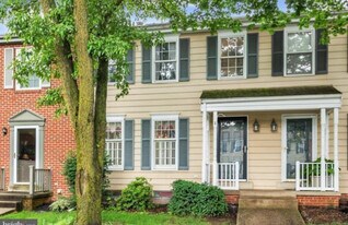 8294 Black Haw Ct in Frederick, MD - Building Photo