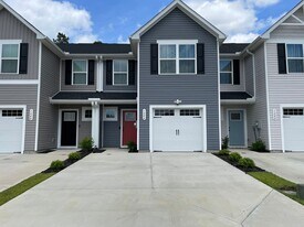 1644 Branchwood Dr NE in Bolivia, NC - Building Photo