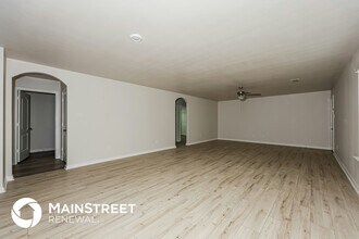 122 Bluebonnet Dr in Sanger, TX - Foto de edificio - Building Photo