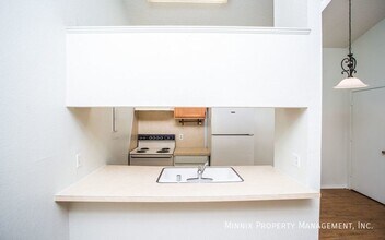 117 N Troy Ave in Lubbock, TX - Building Photo - Building Photo