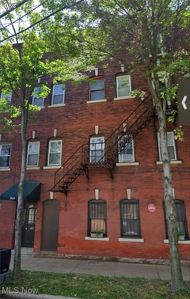 property at 1066 E 62nd St