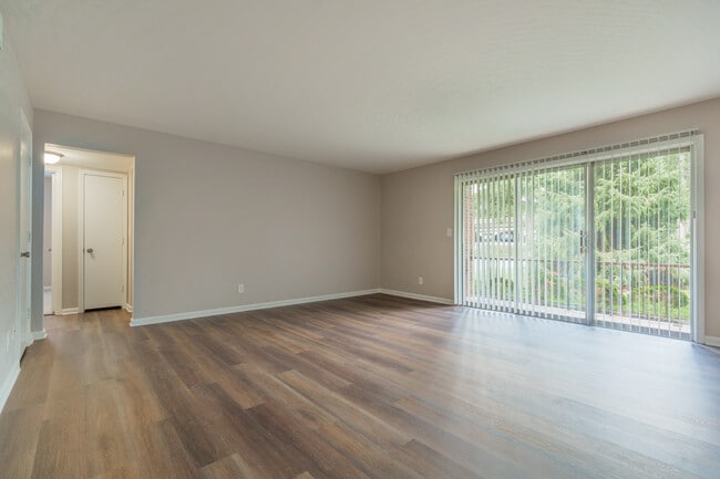 Chatsworth Park Apartments in Louisville, KY - Foto de edificio - Interior Photo