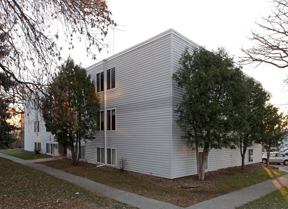 1510 6th Ave S in St. Cloud, MN - Foto de edificio