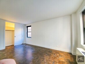 5 AVENUE in New York, NY - Building Photo - Building Photo