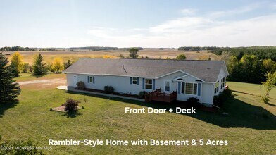 20998 S Sand Lake Rd in Pelican Rapids, MN - Building Photo - Building Photo