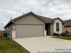 322 Steele Wy in Cibolo, TX - Building Photo - Building Photo