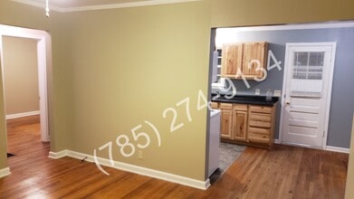 524 Montrose St in Salina, KS - Building Photo - Building Photo