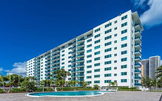 Wake Biscayne Bay in North Bay Village, FL - Building Photo