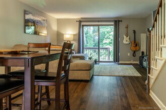 406 Cedar Hollow Dr in Rocky Hill, CT - Building Photo - Building Photo