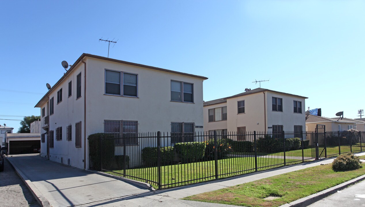 2228 Thurman Ave in Los Angeles, CA - Building Photo